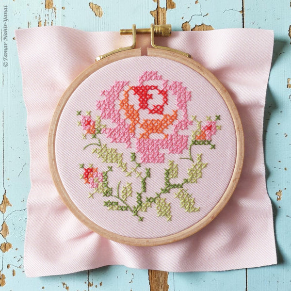 Little Rose - 4" embroidery kit