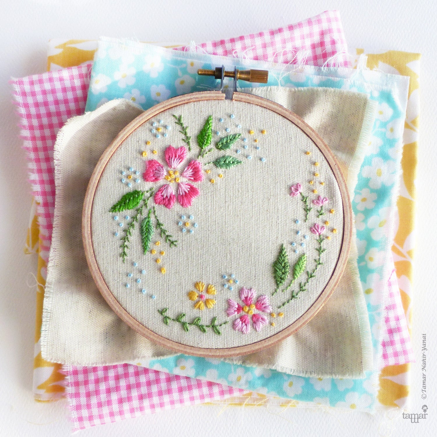 4 type of flowers embroidery