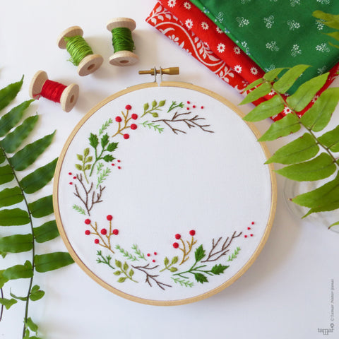 Christmas Wreath - 6" embroidery kit