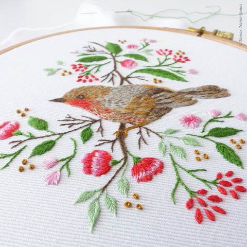 Christmas Robin Bird - 6 embroidery kit – Tamar Nahir-Yanai