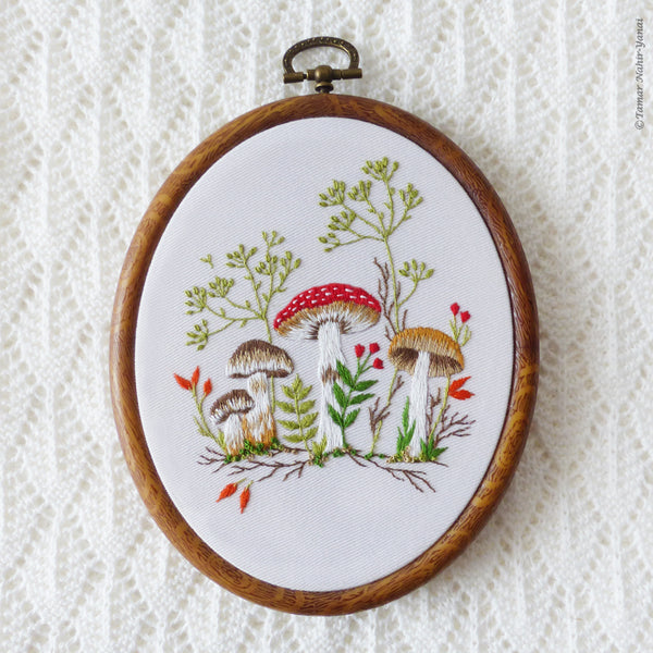 Forest Mushrooms - 4" embroidery kit