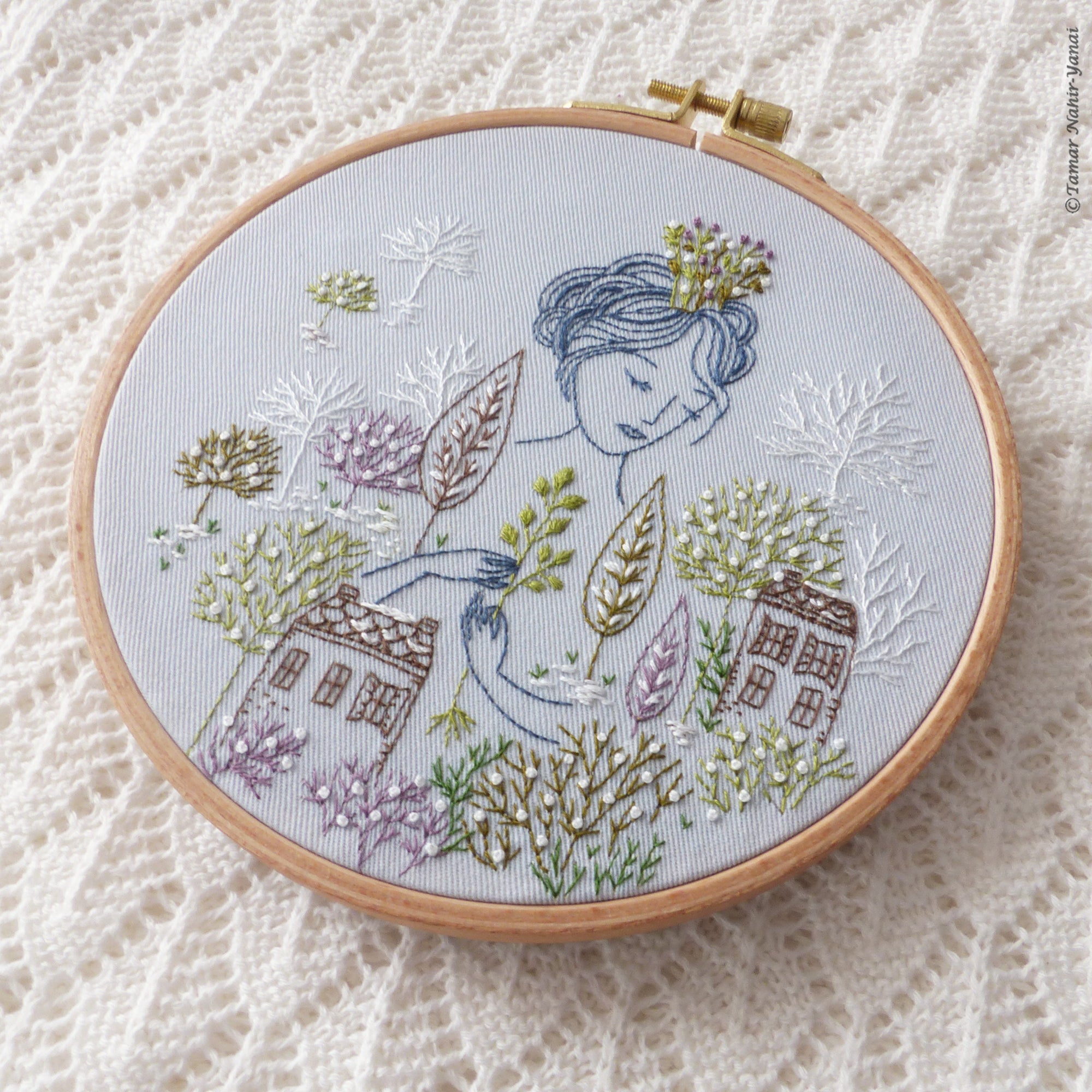 Winter Queen 6" embroidery kit Tamar NahirYanai